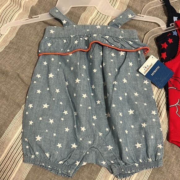 Baby girls 3-6 month bodysuits - Picture 4 of 4